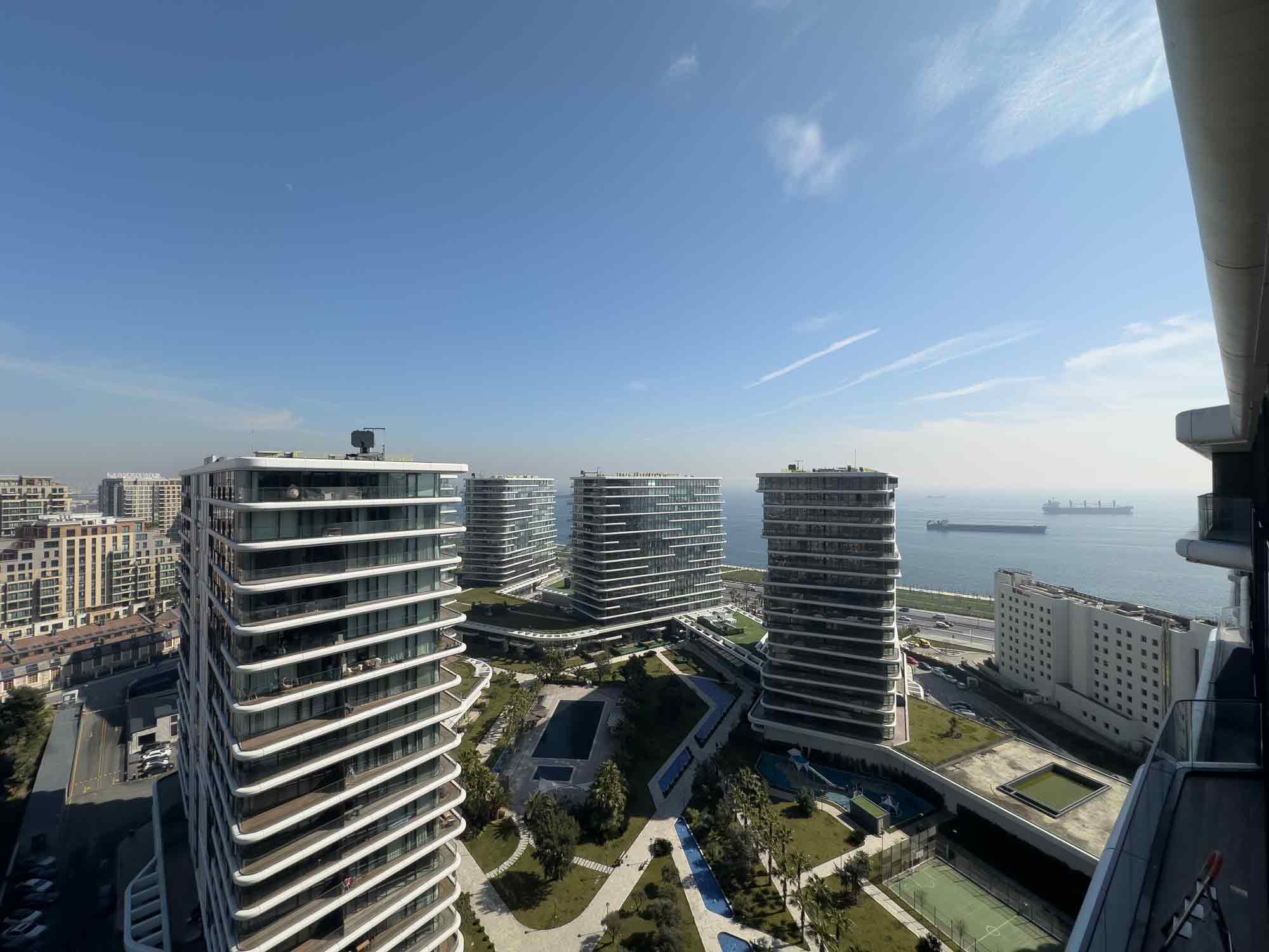 Zeytinburnu Yedi Mavi'de Deniz Manzaralı Kiralık 3+1 Sıfır Daire